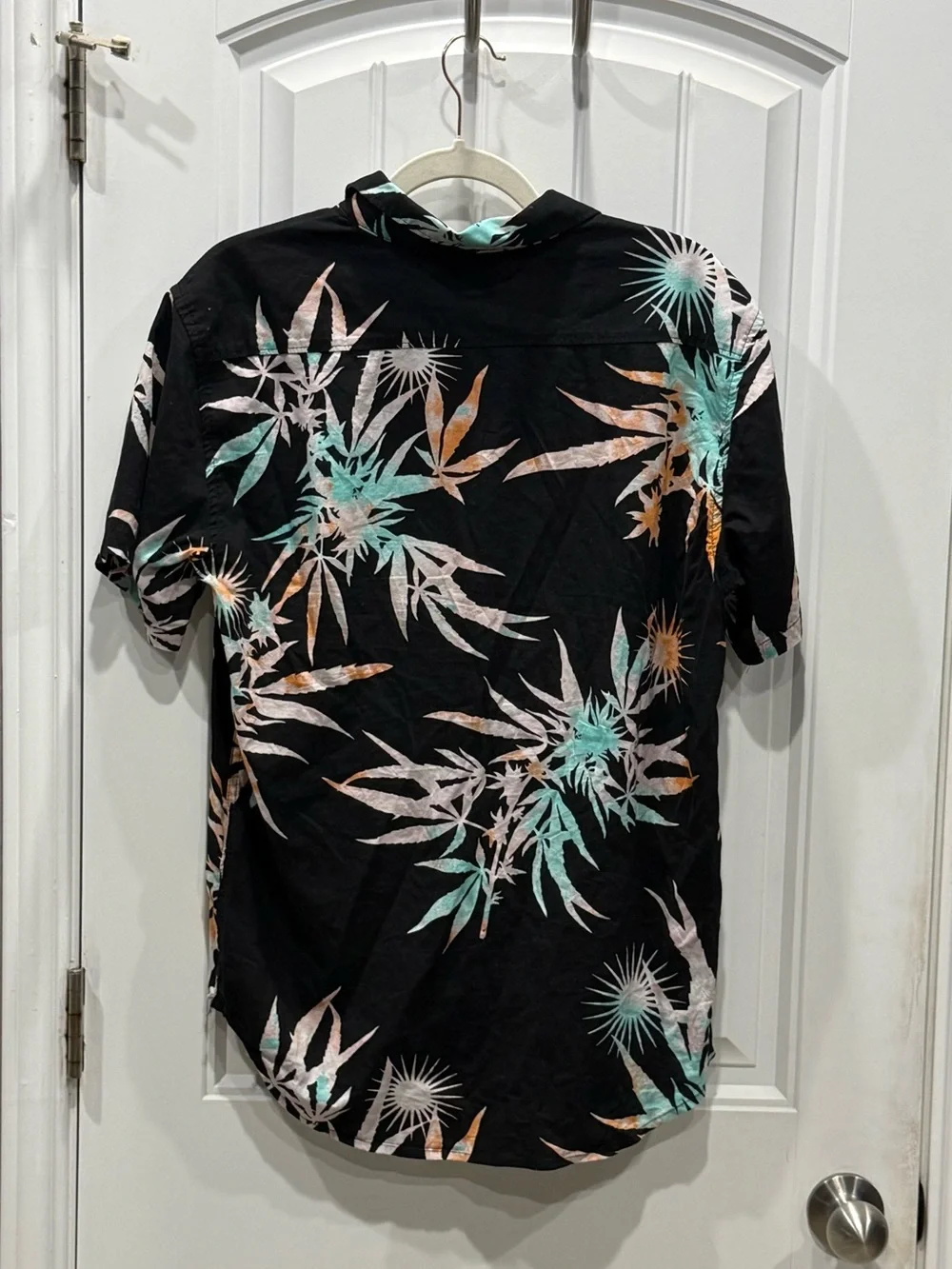 Billabong Men’s Size M Organic Cotton Button Up Tropical Camp Shirt EUC